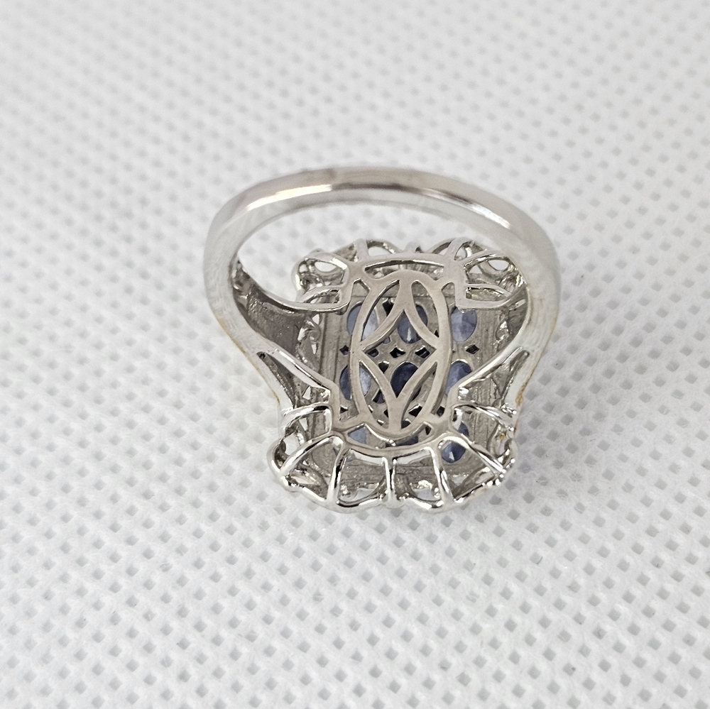 Genuine Tanzanite Ring in 18K YG and Platinum Over Sterling Silver Size 5! - Picture 6 of 10